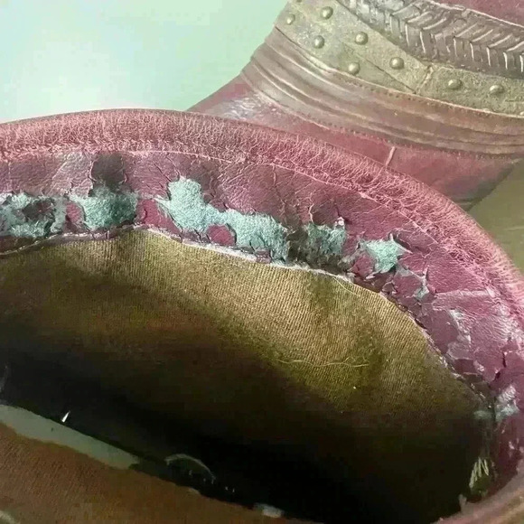 Jessica Simpson Woman’s Red Leather Studded Harness Biker Ankle Boots- Size 7 - Picture 10 of 10